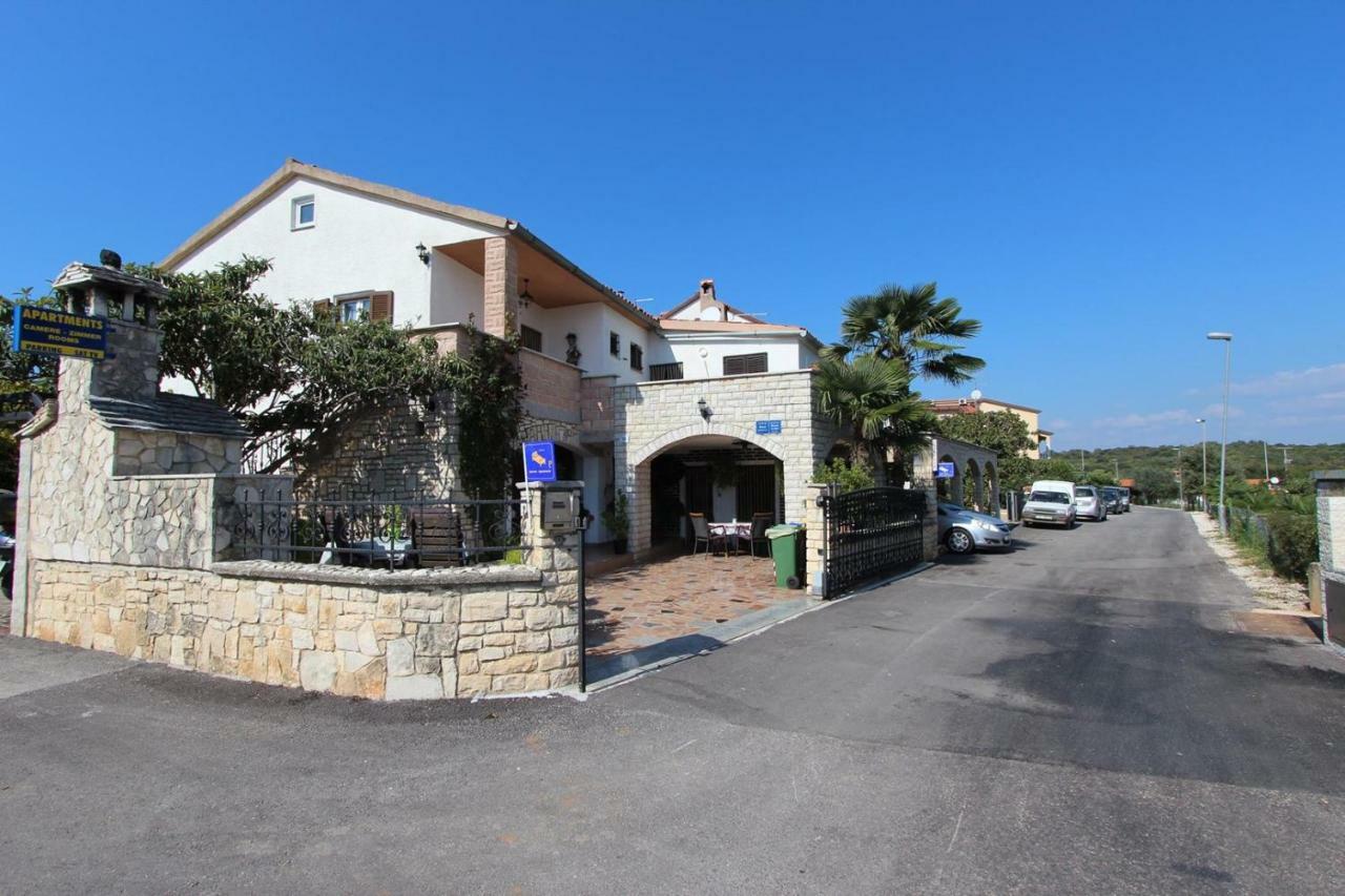 Guest House Rexa Rovinj Luaran gambar